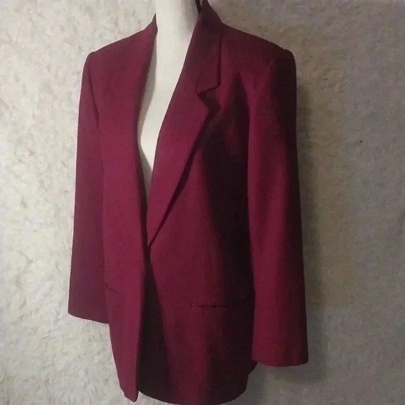 Requirements Woman Red  Wool Coat Size 10 - Picture 3 of 12